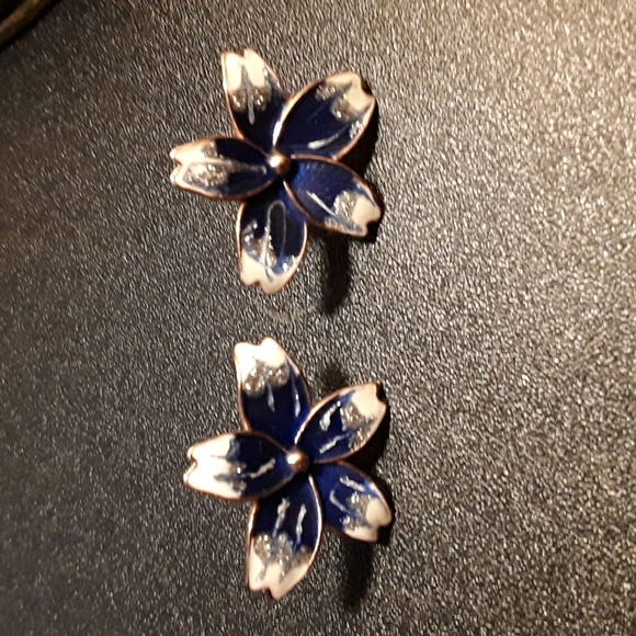 Concetta Iovanni Made in Italy Plated Sterling Silver Earrings - Picture 2 of 4